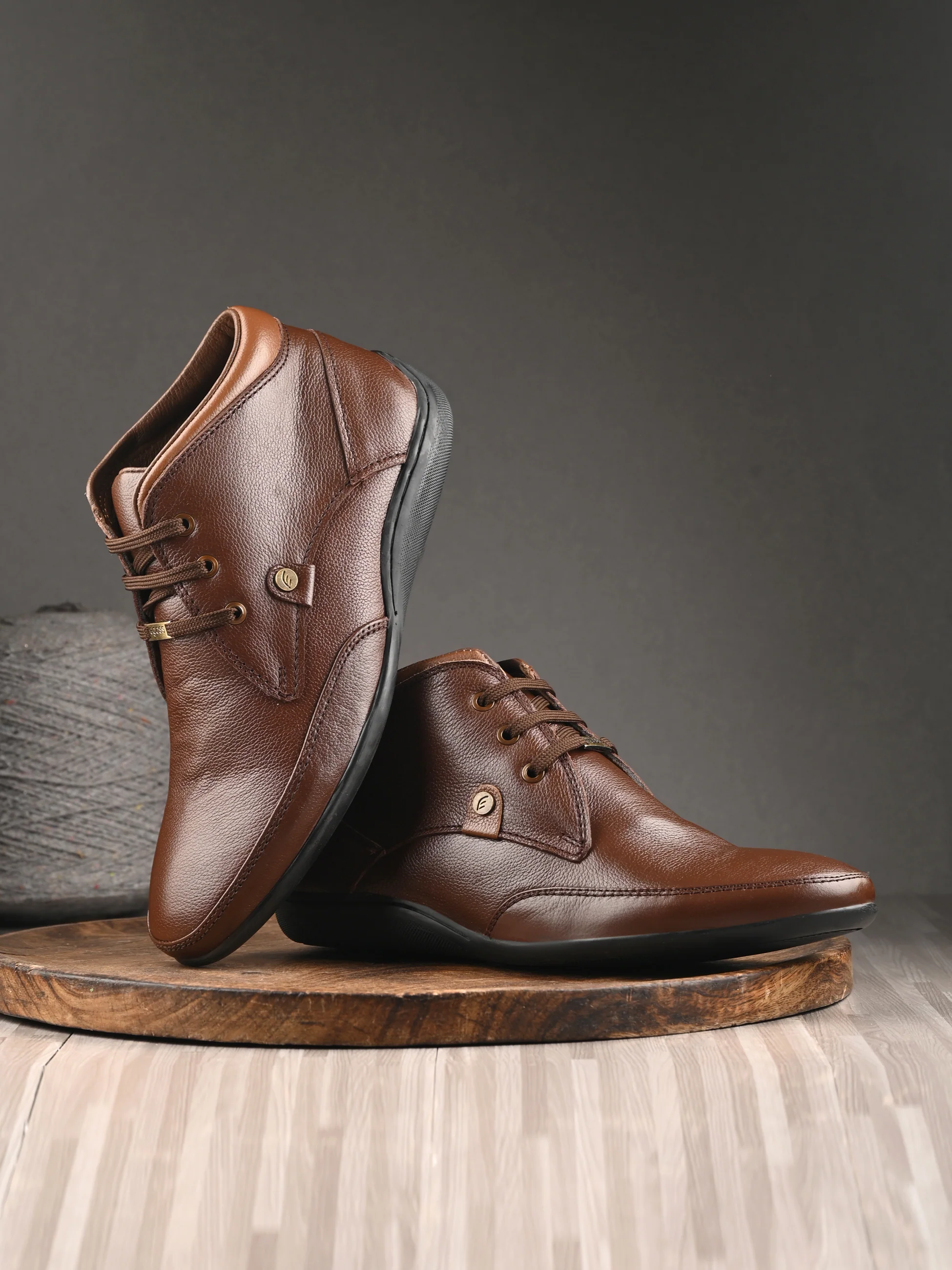 Egoss Leather Casual Boots For Men - Image 9